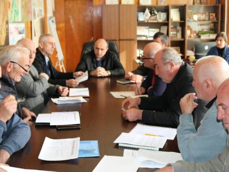 მუნიციპალიტეტის მერმა ლევან ზალკალიანმა, მოადგილეებთან-მამუკა ხიმშიაშვილთან და რევაზ...